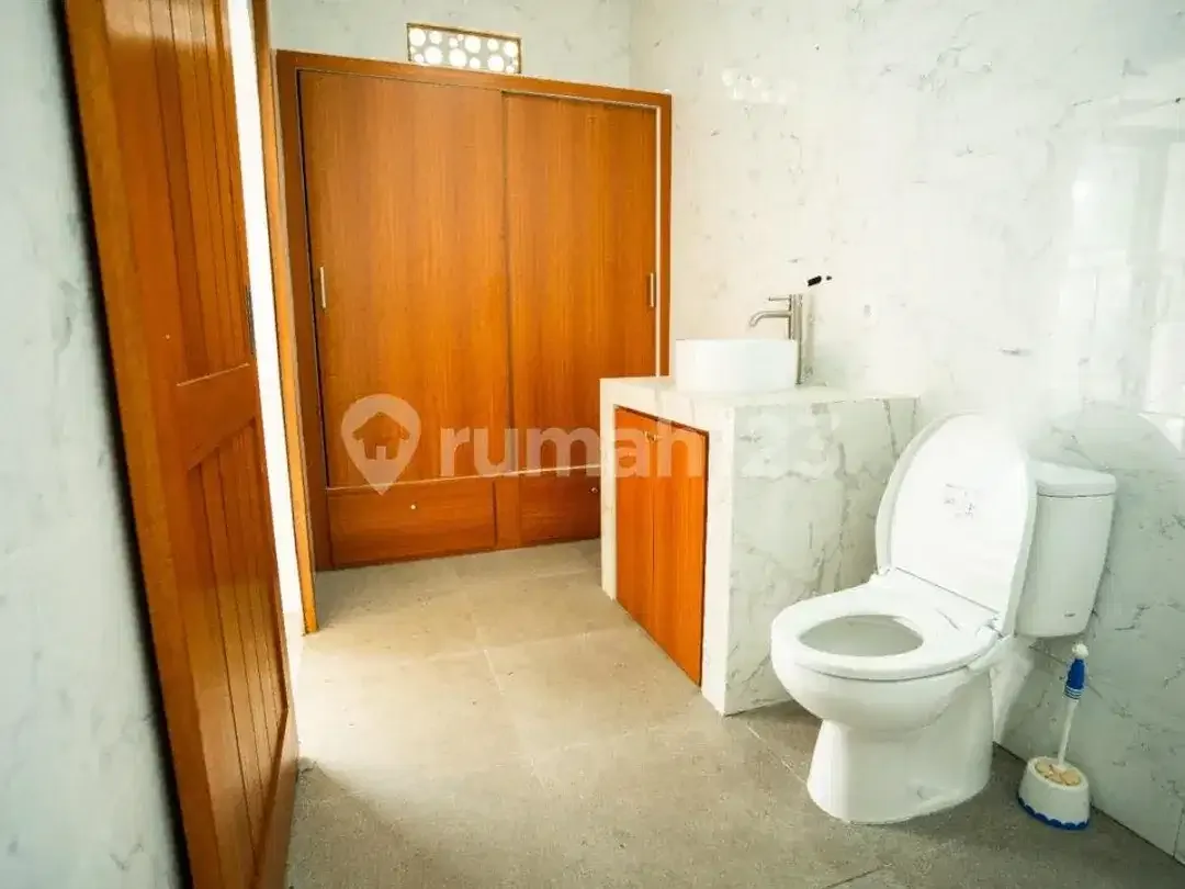 Villa Brand Lantai 1 Area Babakan Canggu Bali - Image 8 of 10