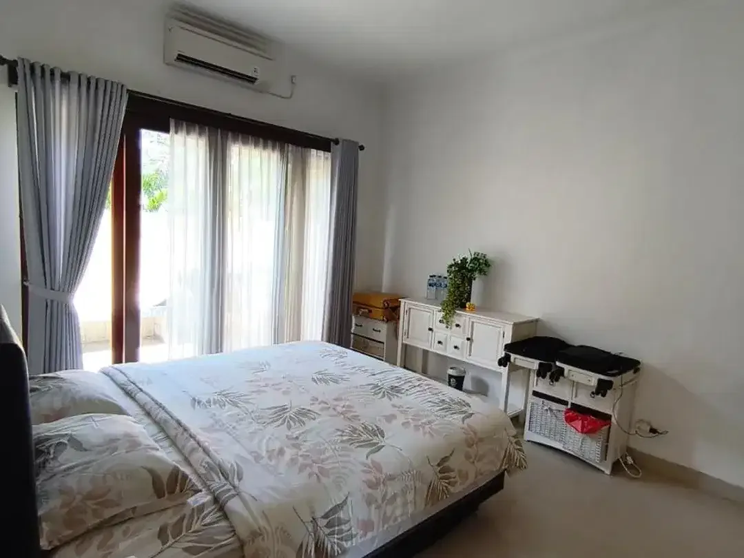 Disewakan – Villa Menarik 2 Lantai, Fully Furnished di Kawasan Mumbul, Nusa Dua - Image 7 of 10