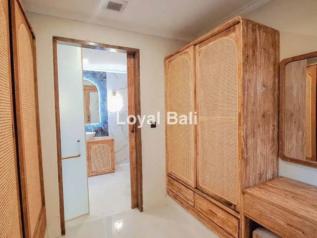 Villa, Brand New Villa with Tropical Concept in Ungasan, Bali - Image 4 of 10