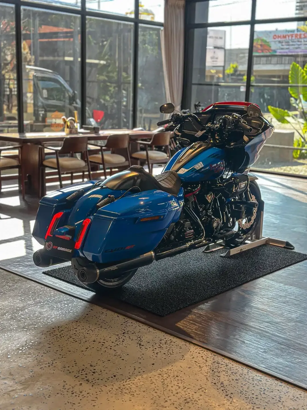 ALL NEW ROAD GLIDE CVO ST 121 Eletric Coast MY 2026 Brand New - Image 10 of 10