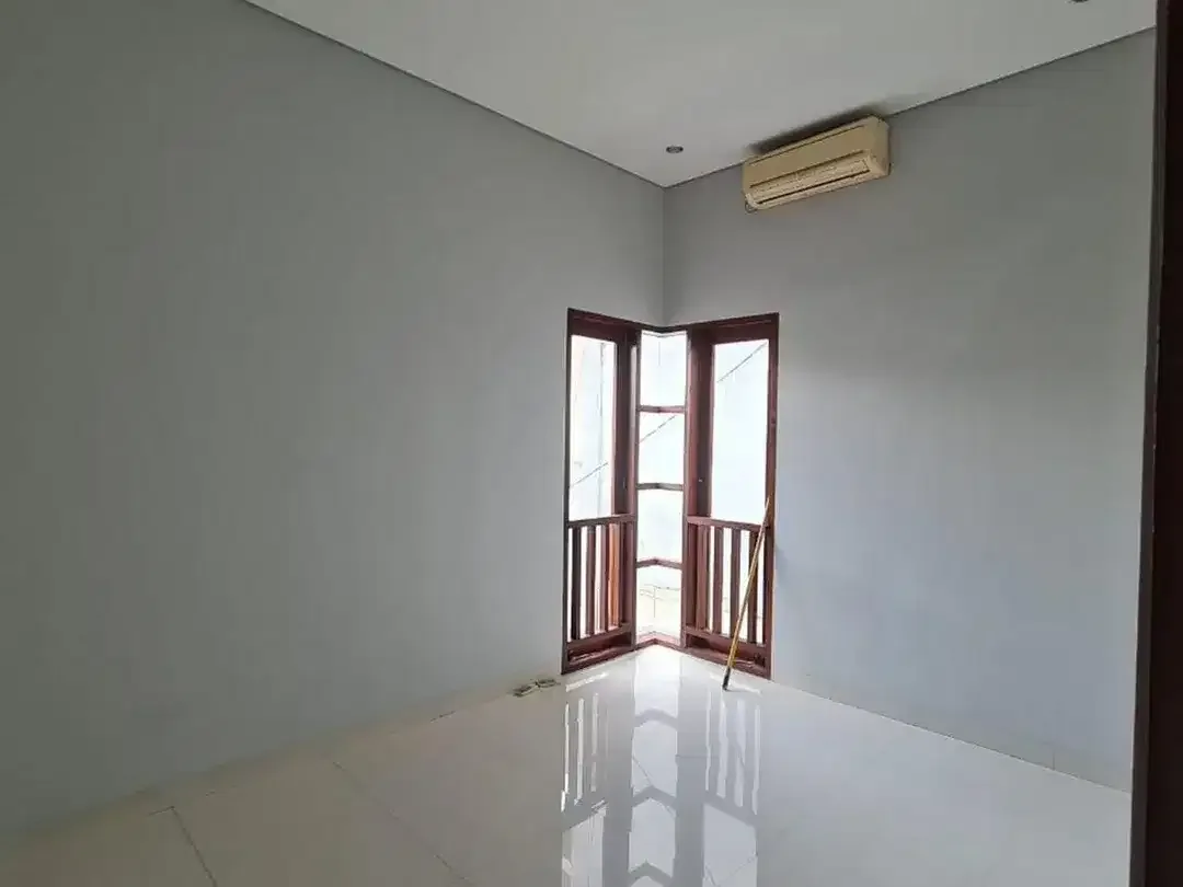 Rumah eksklusif di kawasan premium, dijual area Sunset Road. - Image 3 of 10