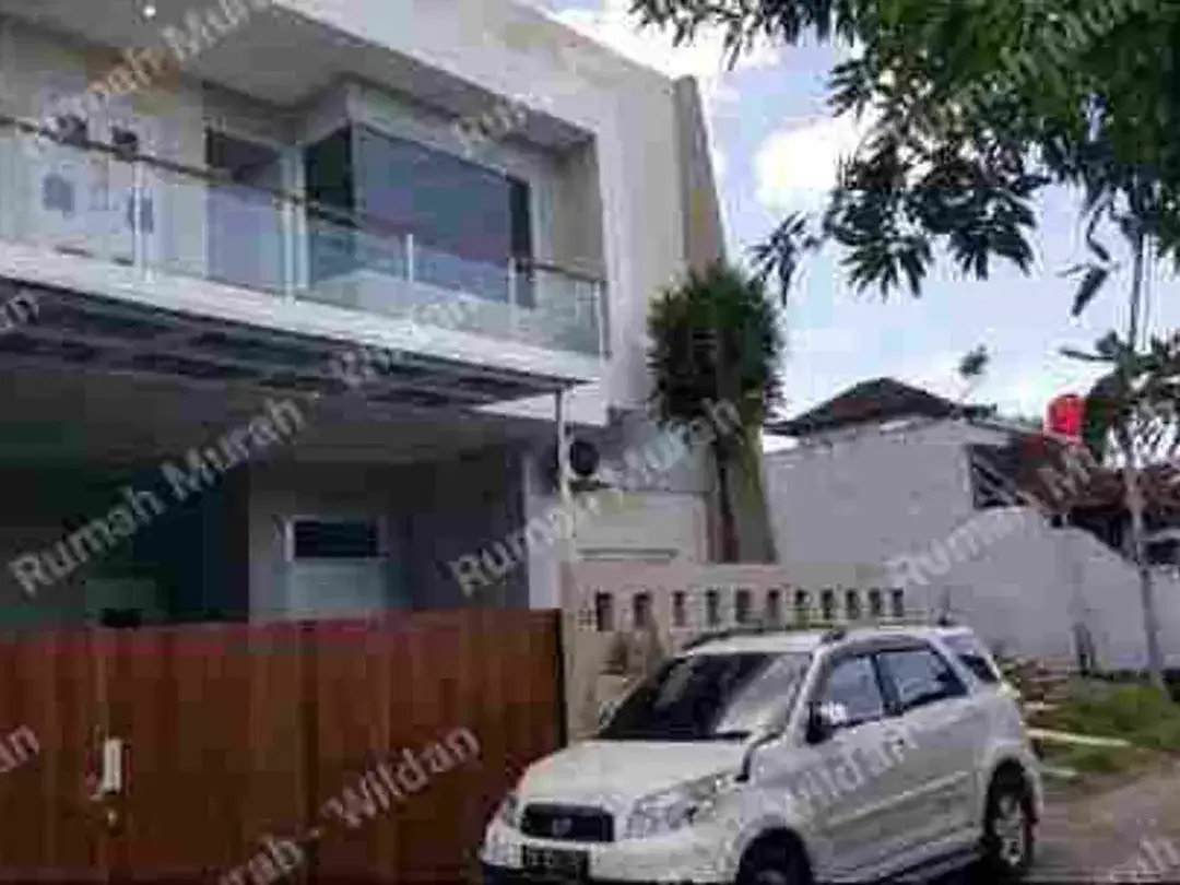 Dijual Rumah Mewah Siap Huni Di Taman Baruna Jimbaran Kuta Selatan - Image 1 of 9