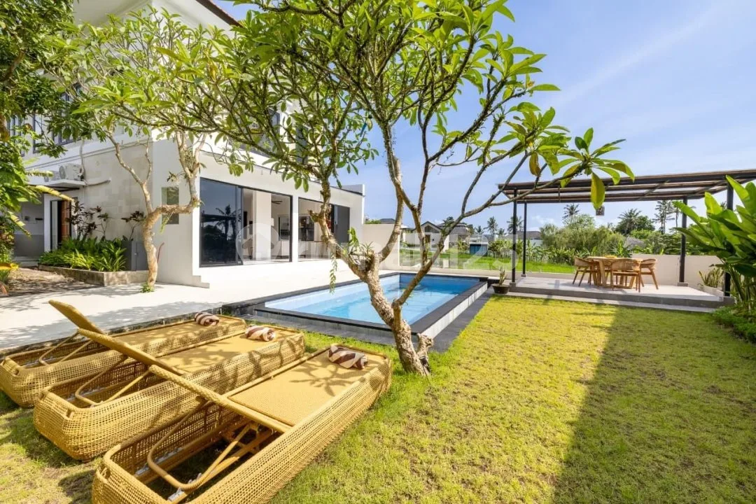 Modern Villa Tumbak Bayuh 3Bedrooms 303M2 Pererenan - Image 1 of 4