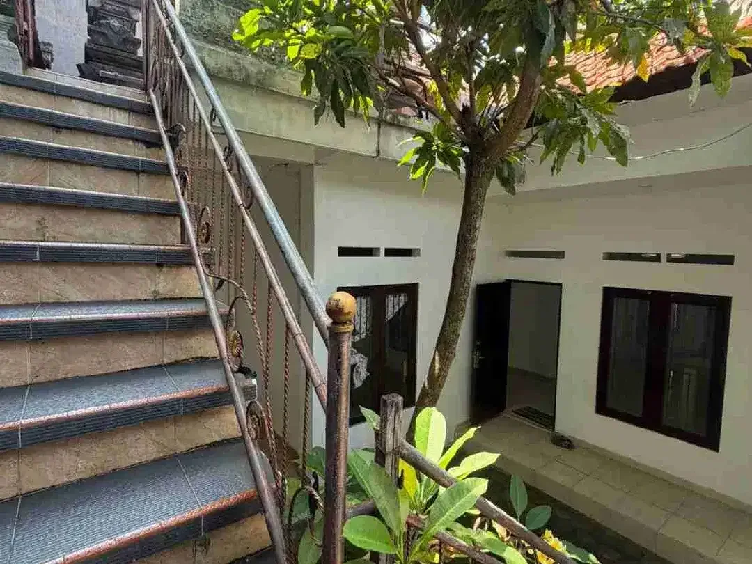 Jual Rumah 1lt Luas Tanah 132m² Jl Gunung Guntur Denpasar barat area strategis Hunian. i - Image 8 of 10
