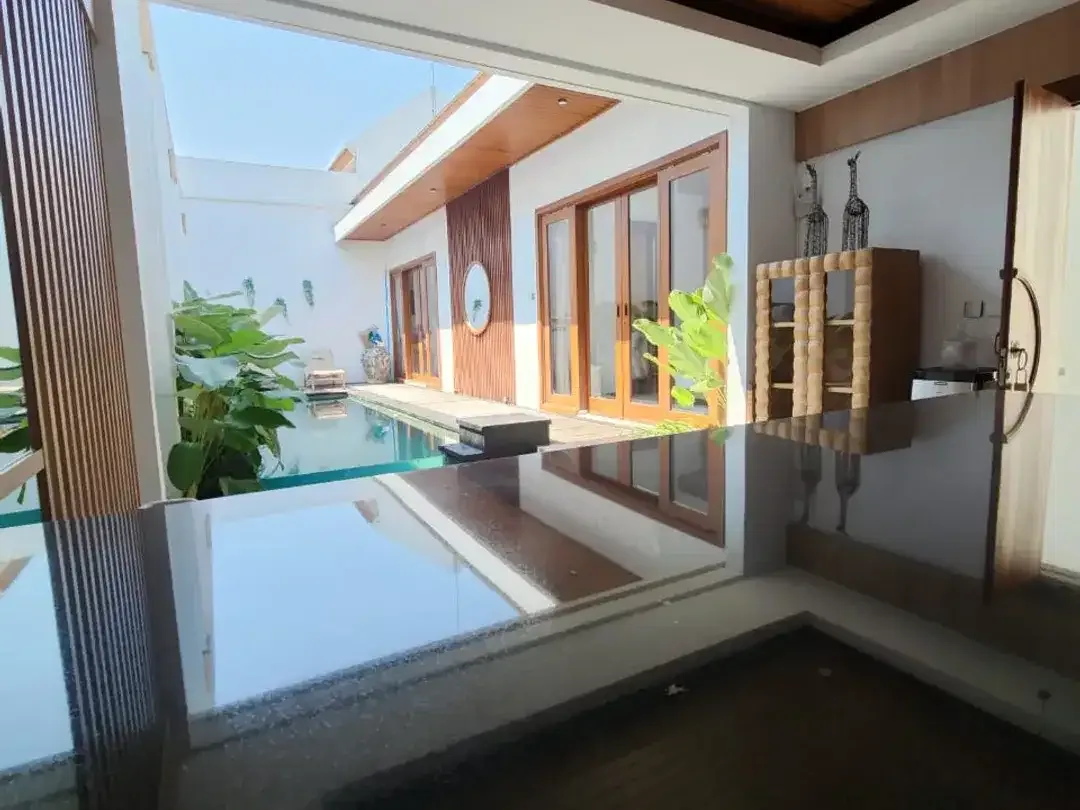 Villa kayu tulang utara canggu - Image 2 of 10