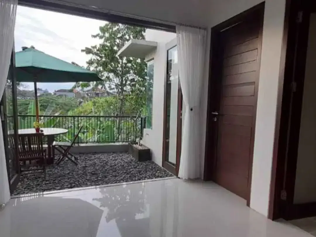 Dijual Rumah Lantai 2 - Berlokasi di Dalung Permai - Image 8 of 9