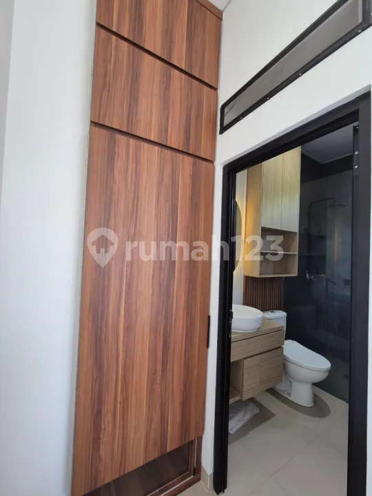 Disewakan Rumah Minimalis Modern 2 Lantai di Dalung - Image 3 of 4