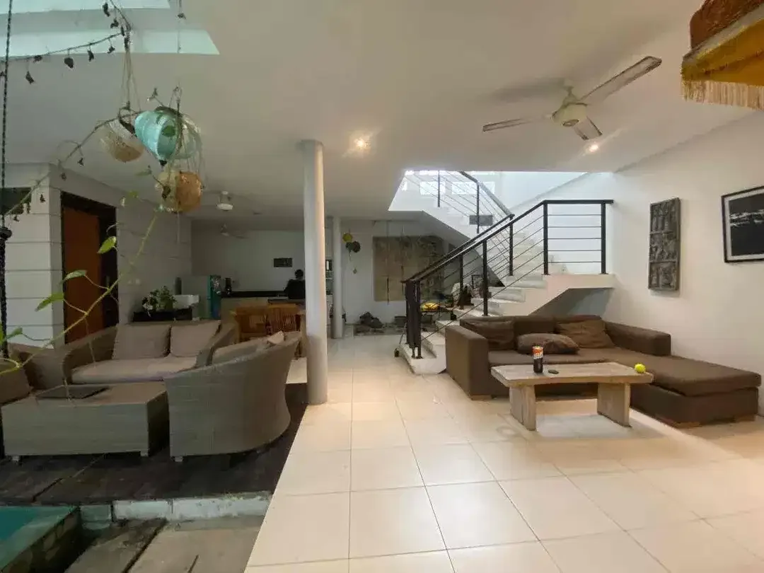 dijual 2 bedroom modern - Image 3 of 8
