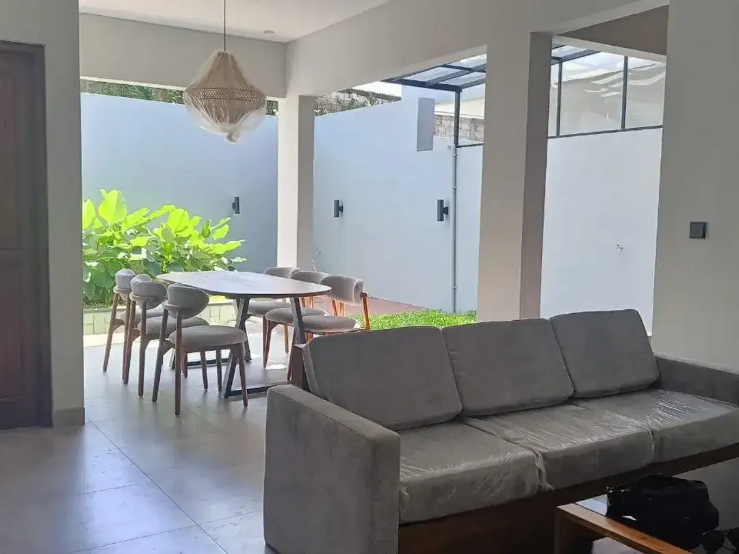 RUMAH BARU SIAP HUNI FURNNISHED 3BR PRIVAT POOL STARTEGIS DI JIMBARAN - Image 5 of 8