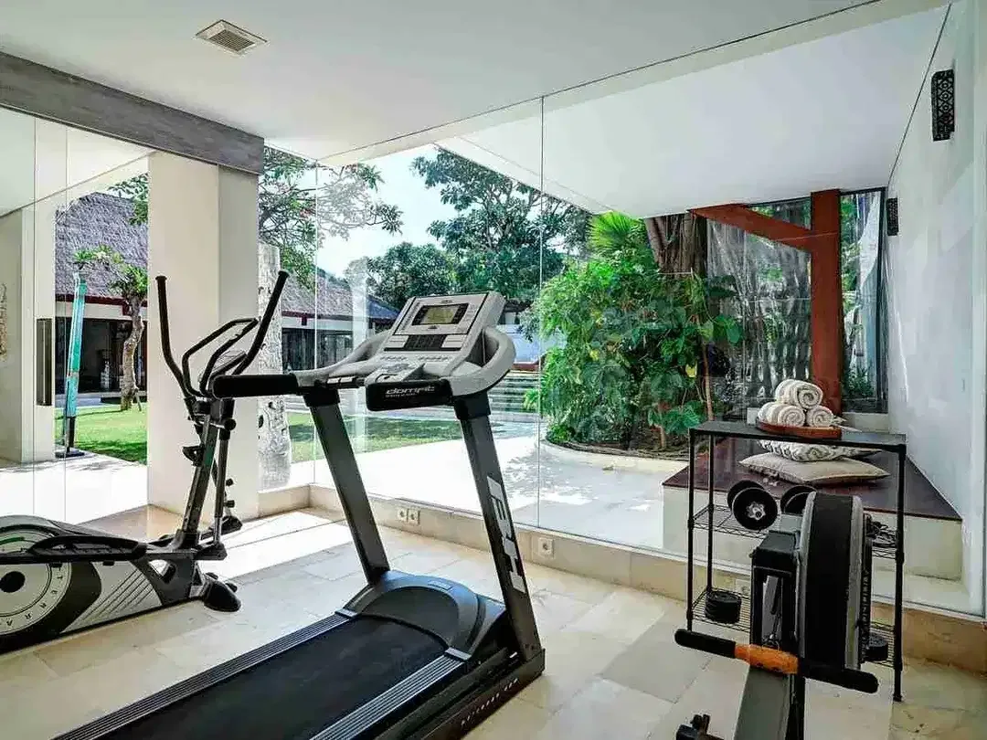 Luxury Villa Mewah di Oberoi Seminyak Dekat Pantai - Image 8 of 10