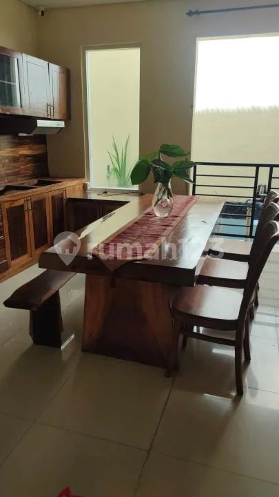 Disewakan Rumah 2 Lantai Furnished Graha Utama Residence - Image 3 of 4