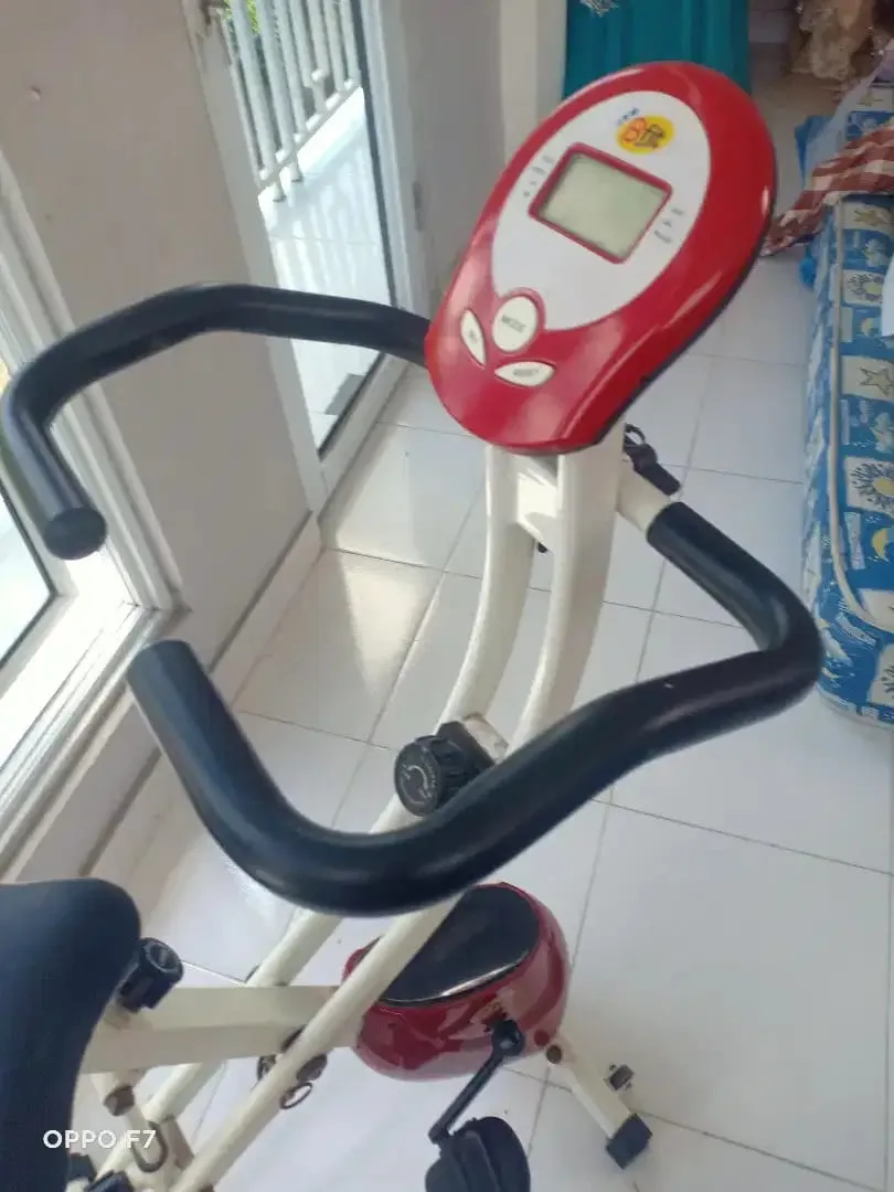 Dijual Sepeda Olah Raga Statis Bfit - Image 5 of 6