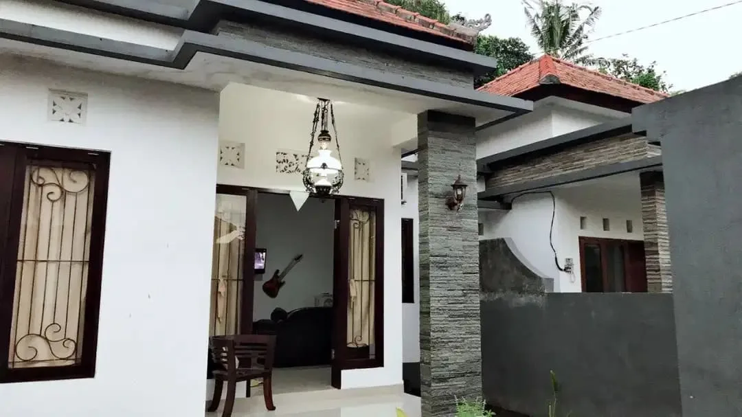 DISEWAKAN / DIKONTRAKAN RUMAH TENANG - Image 8 of 8