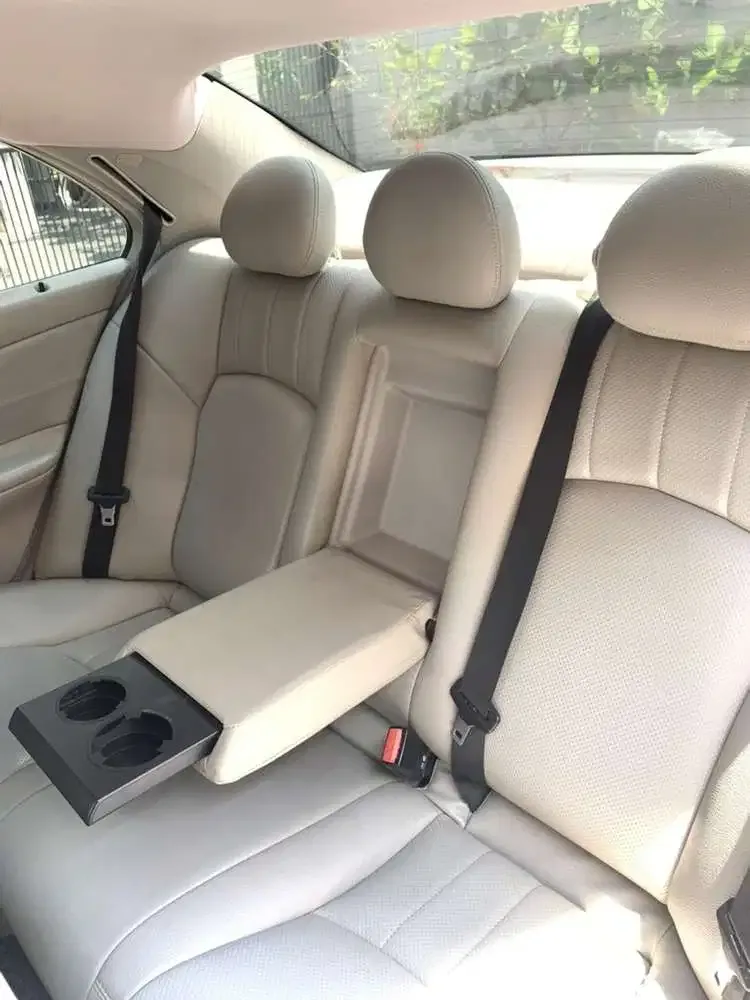 DIJUAL MercedesBenz C230 V6 SPORT 2007 - Image 9 of 10