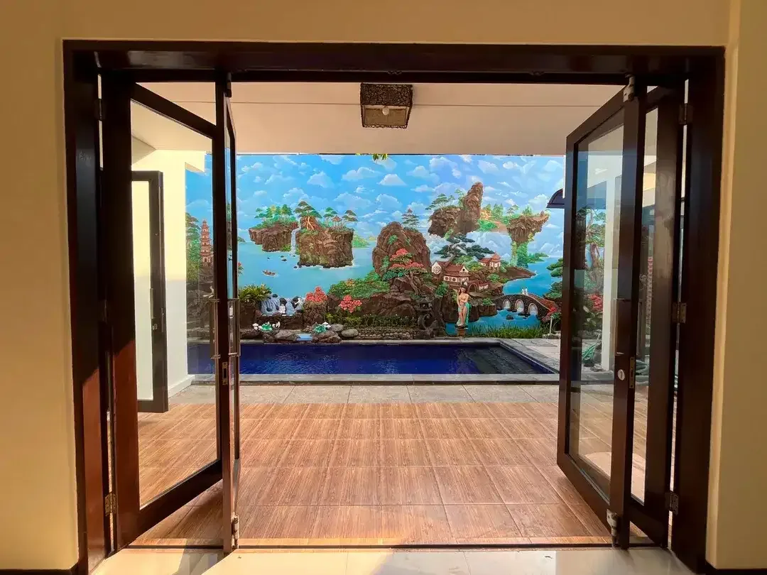 RUMAH 3 LANTAI DENGAN PRIVATE POOL DI HAYAM WURUK DENPASAR - Image 6 of 10