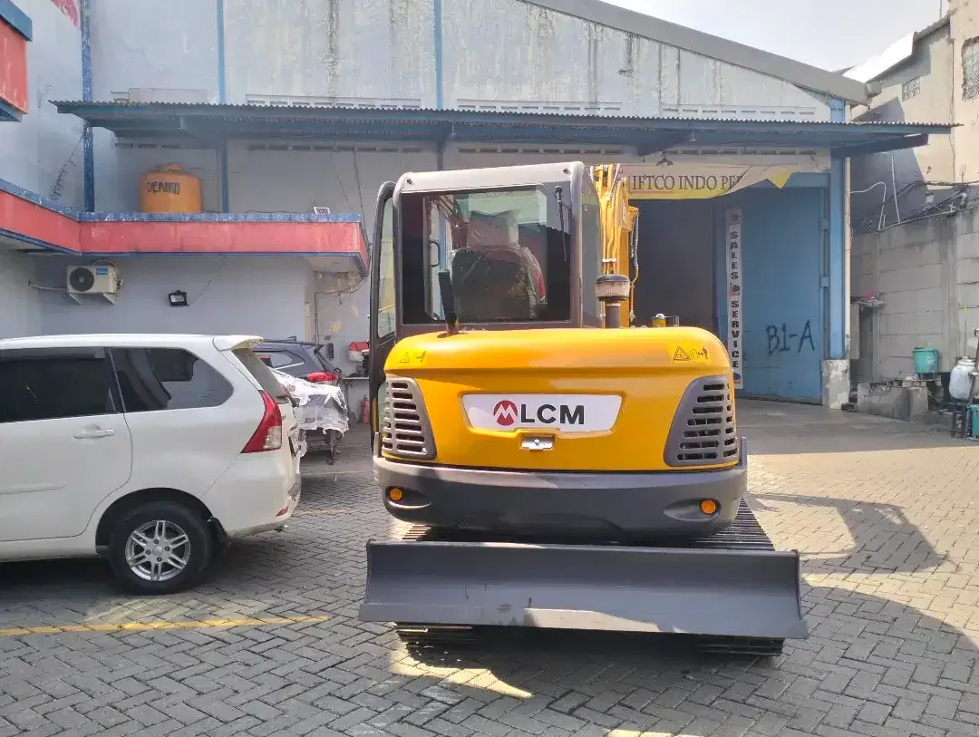 Jual Mini Excavator 6 Ton Engine Yanmar Pompa Doosan Merk LCM - Image 2 of 6