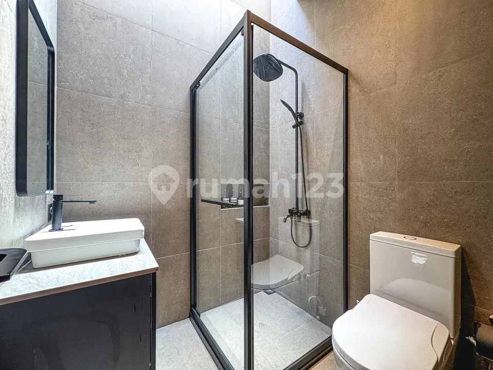 Villa 2Br Minimalist Modern Furnished Taman Mumbul - Image 4 of 4