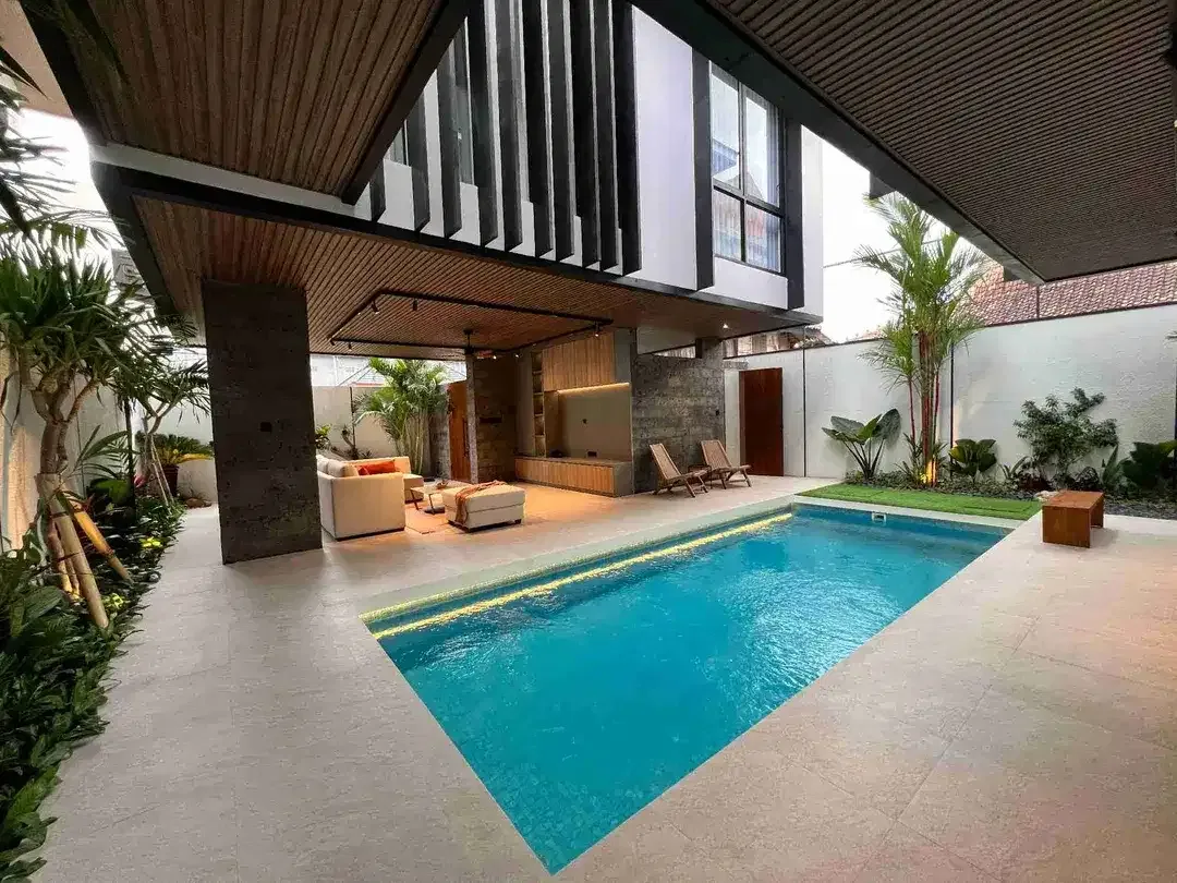 Vila Mewah Baru 2 Unit Dekat Pantai Berawa Canggu - Image 1 of 10