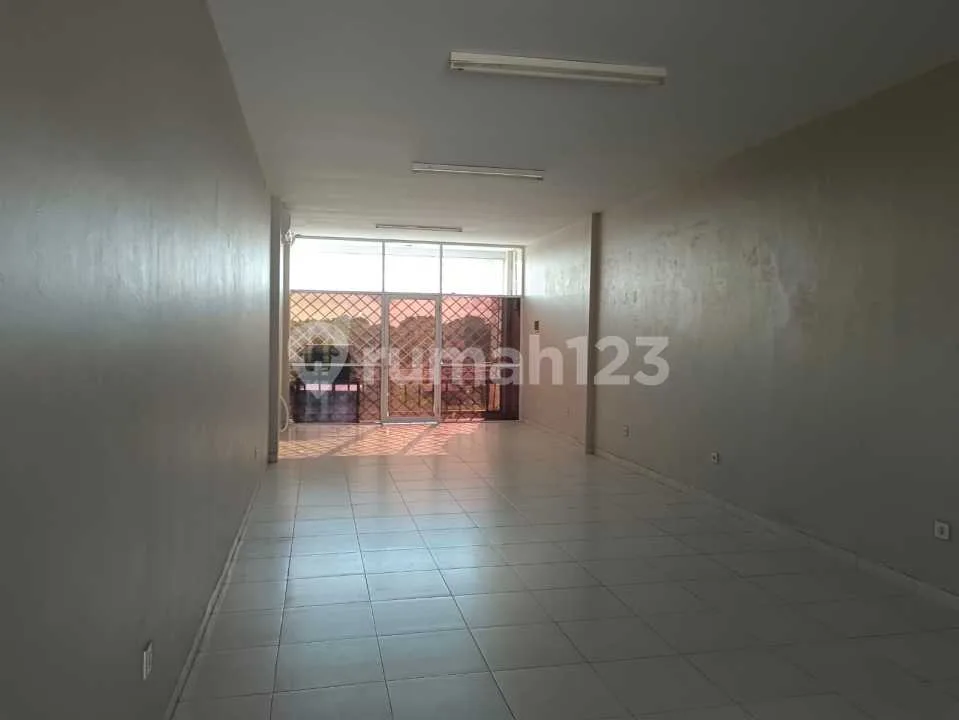 Ruko 3 Lantai di Area Bypass Sanur - Image 4 of 4