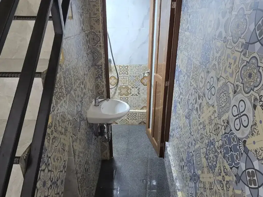 Rumah Baru Semi Furnished Disewakan Area Denpasar Selatan - Image 10 of 10