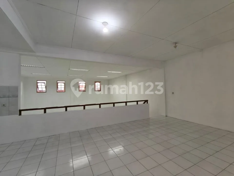Ruko Gandeng dan Tanah Kosong di Jalan Gunung Agung Denpasar - Image 1 of 4