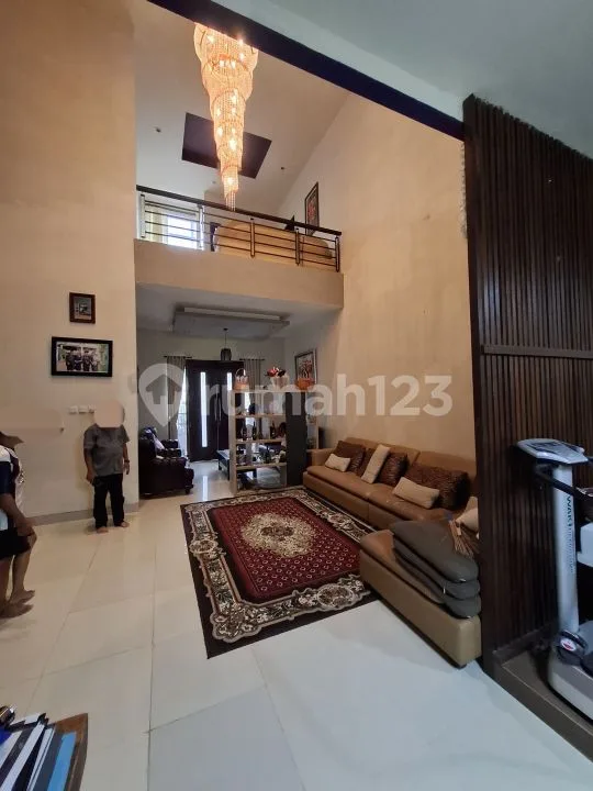 Jual Murah - Rumah 2 Lantai Dekat Tsm, Sunset Road dan Seminyak Kuta - Image 2 of 4