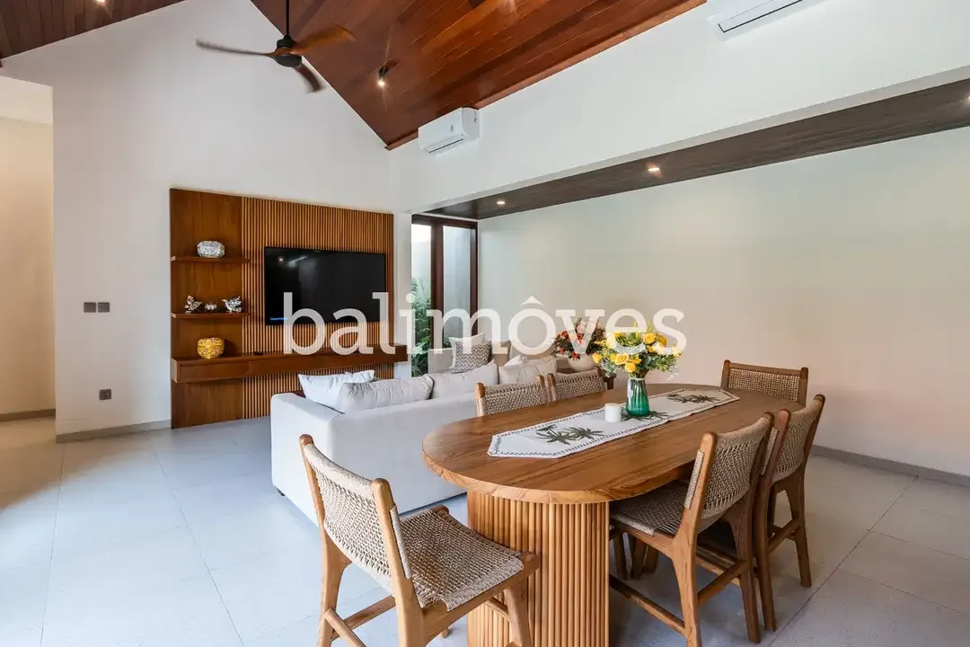 Vila Baru Tiga Kamar Tidur yang Indah Di Tepi Pantai Sanur - Image 10 of 10