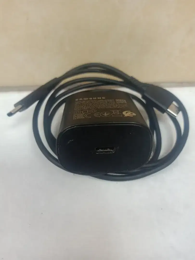 CHARGER BEKAS ASLI BAWAAN SAMSUNG S20, S20+, S20 ULTRA TIPE C TO C - Image 3 of 3