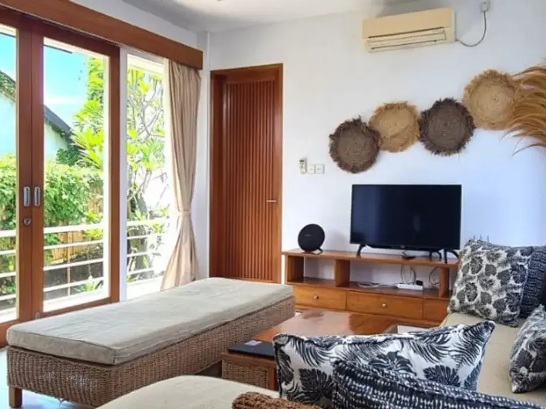 VILLA BAGUS 2 LANTAI DI CANGGU 3 KAMAR - Image 5 of 10