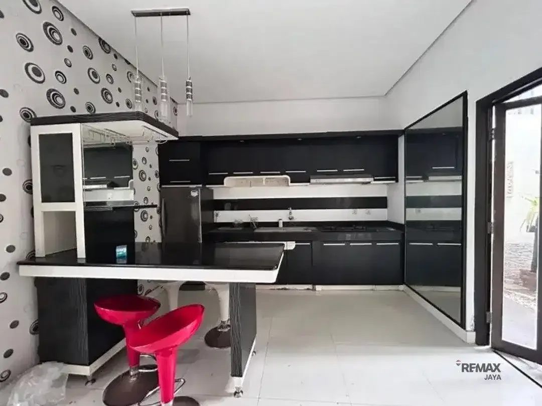 Rumah 2 Lantai Siap Huni Disewakan di Area Premium Renon - Image 7 of 10