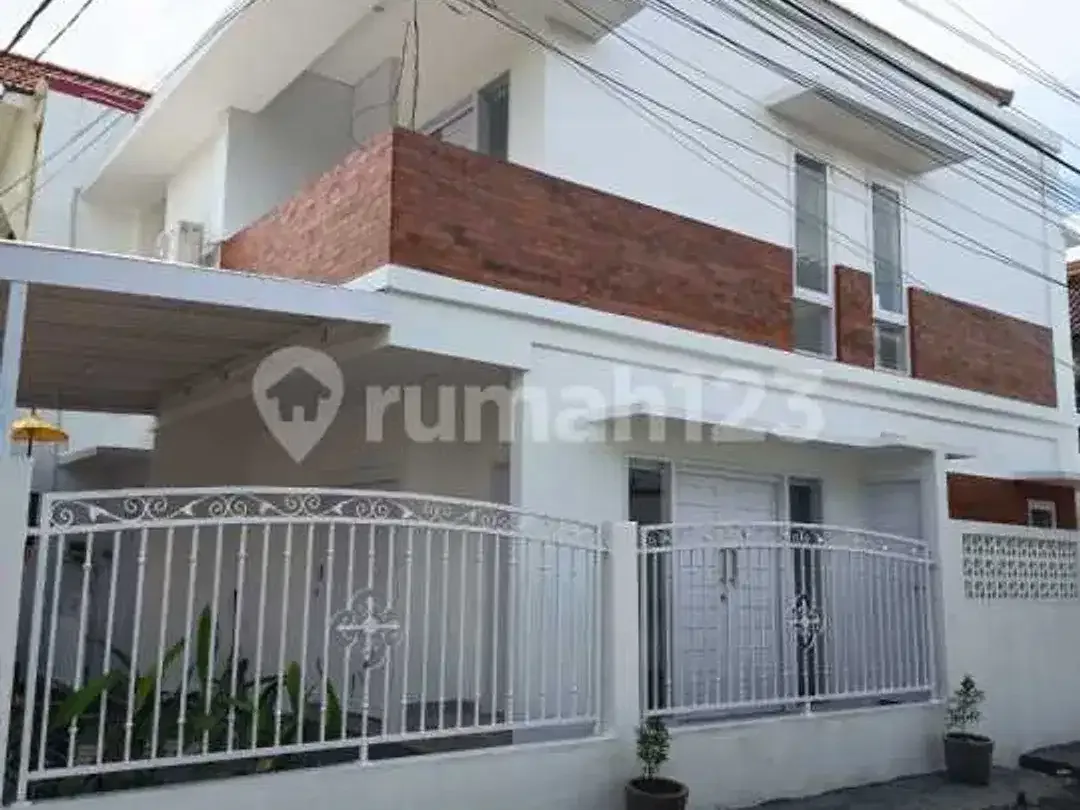 Rumah 2 Lantai Lokasi Strategis Area Jalan Pendidikan - Image 1 of 5