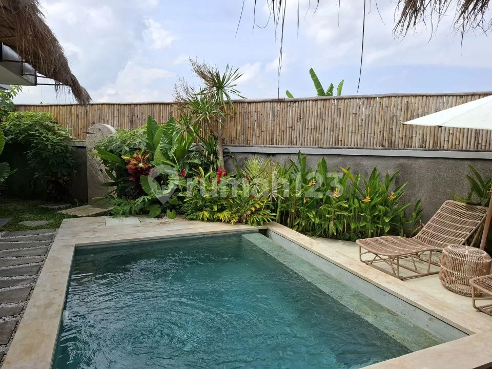 Villa Sewa.di Area Canggu dengan Pemandangan Sawah - Image 2 of 4