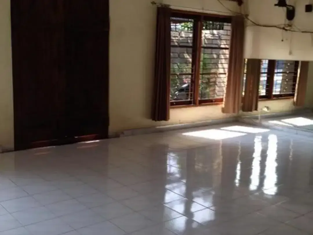 Rumah Luas 3 Kamar Dijual di Tukad Badung Denpasar Cocok untuk Usaha - Image 4 of 6