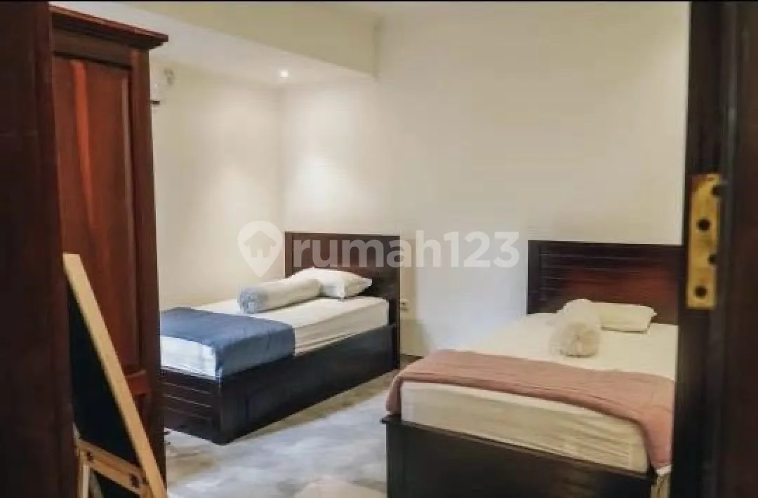 Siap Huni Rumah Lantai 2 Full Furnish Dekat Canggu Her - Image 2 of 4