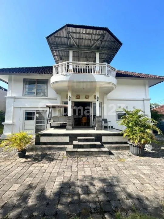 Maintained 2 Storey House at Kuta Area, Located In Tourist Area, It Has a Big Garden, Closse to Sunset Road, Seminyak and Kuta Beach - Image 1 of 4