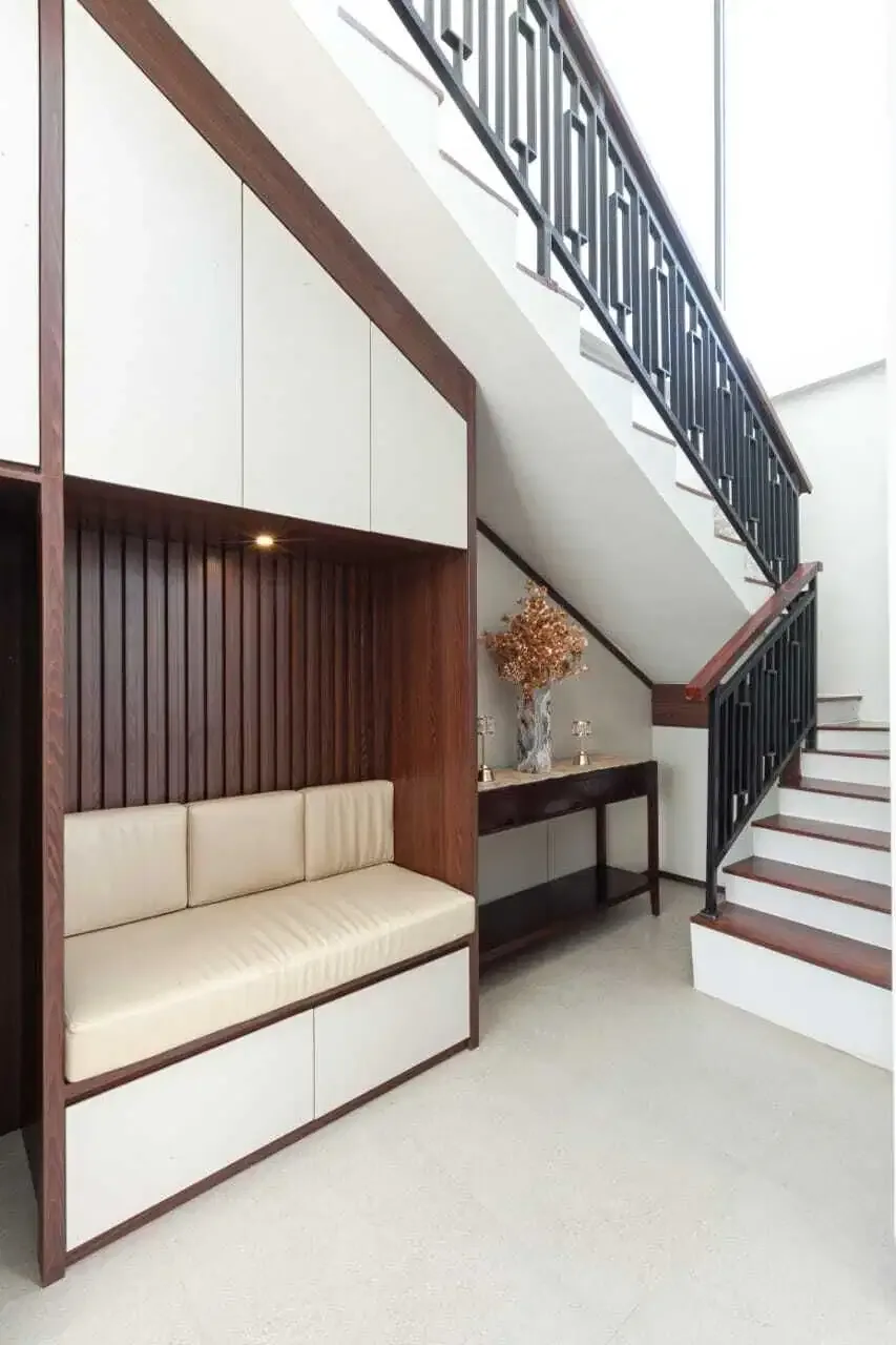 HUNIAN READY FURNISHED 2LT LOKASI STARTEGIS SEMINYAK BALI - Image 7 of 9