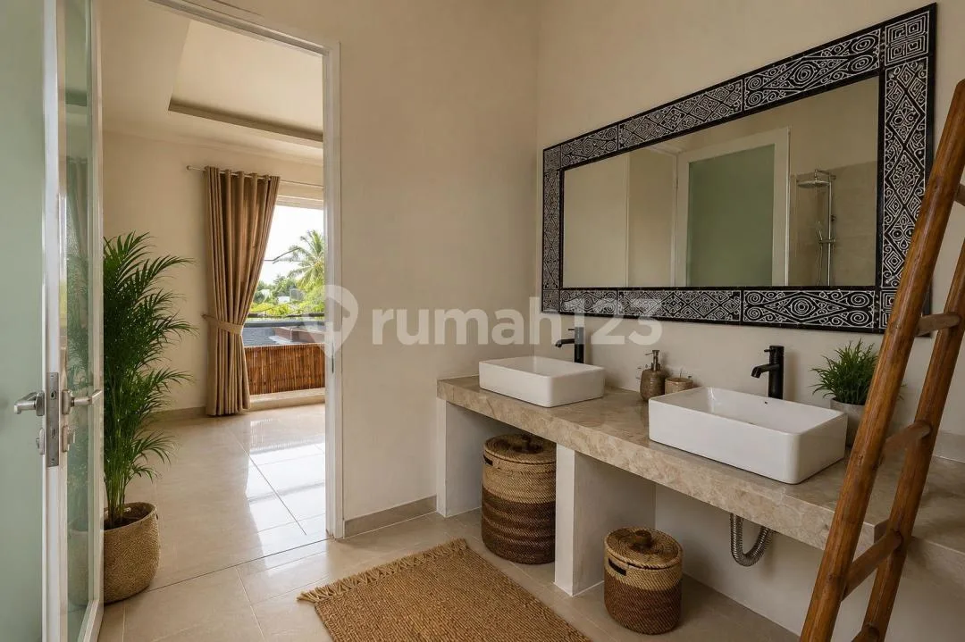 Villa Tropis Cantik 3 Kamar Tidur di Tibubeneng, Canggu - Image 4 of 4