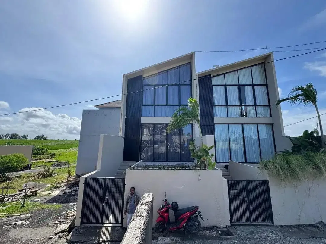 Villa 2 unit plus tanah pencetak cuan Munggu  mengwi Bali - Image 1 of 10
