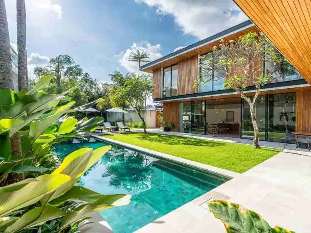 Villa Mewah Canggu Berawa Dekat Atlas - Image 1 of 10