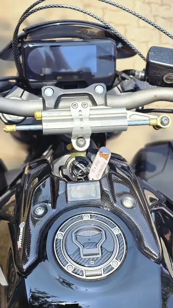 Honda CB650R Neo 2022 warna black, kondisi cakep, siap pakai. No PR. - Image 8 of 10