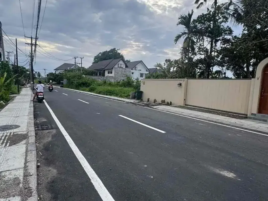 Lahan premium di jalan raya pantai cemagi - Image 1 of 4