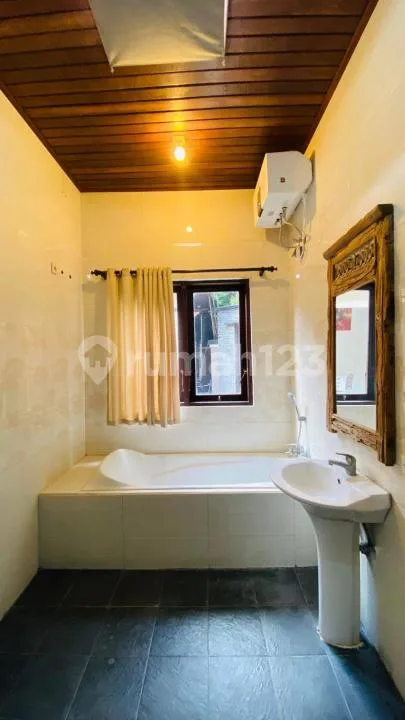 Villa Dekat dan Area Pantai Tegal Wangi di Jimbaran - Image 3 of 4