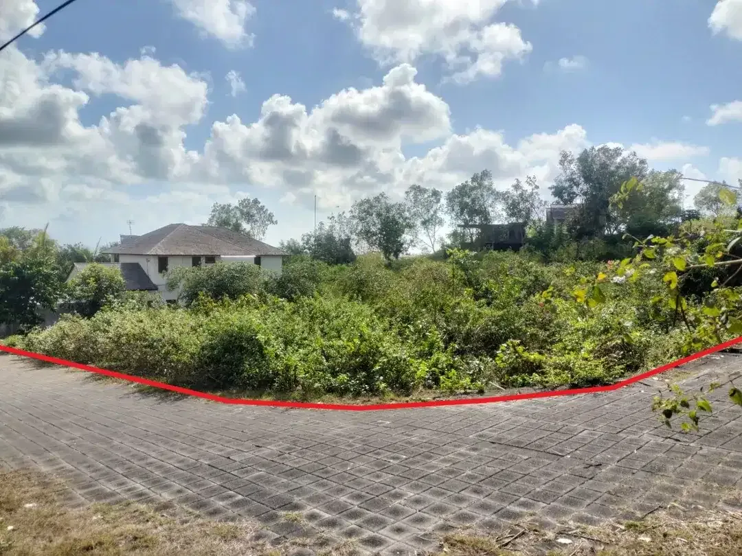 Prime Land For Sale In Ungasan, Suitable For Residential House Or Villa, Quiet And Peacefull Environment With Good Access, Close to Uluwatu - Image 1 of 5