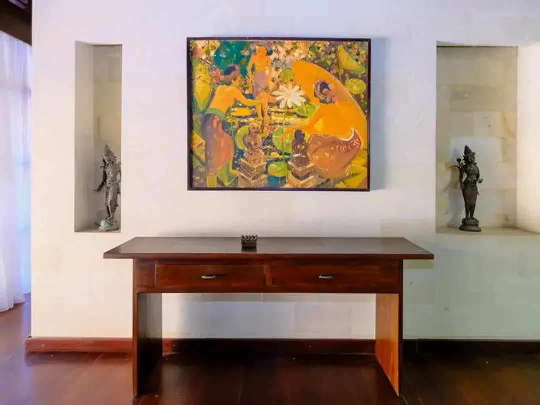 Luxurious Freehold Villa in Batubelig, Seminyak – 2 Minutes to Beach - Image 8 of 10