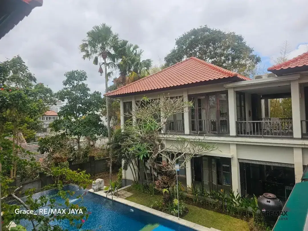 Timeless Tropical Luxury Villa Mansion Dijual di Area Jimbaran - Image 9 of 10