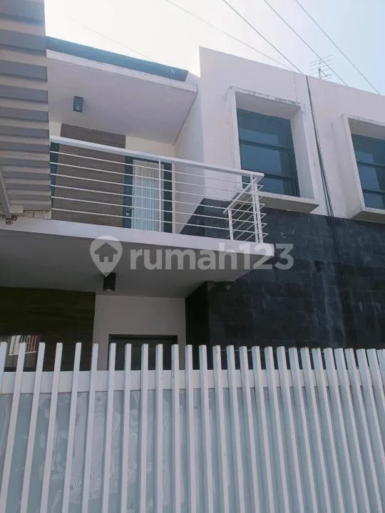 Sewa Rumah 2 Lantai Muding | 3+1 KT | Full AC | Lokasi Strategis - Image 2 of 4