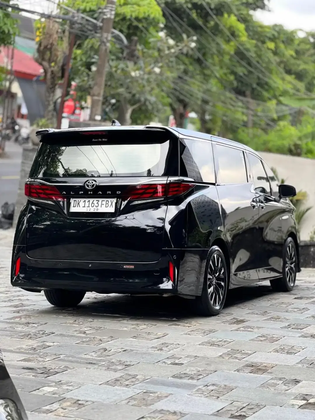 Toyota Alphard G 2023 Asli Bali - Image 2 of 10