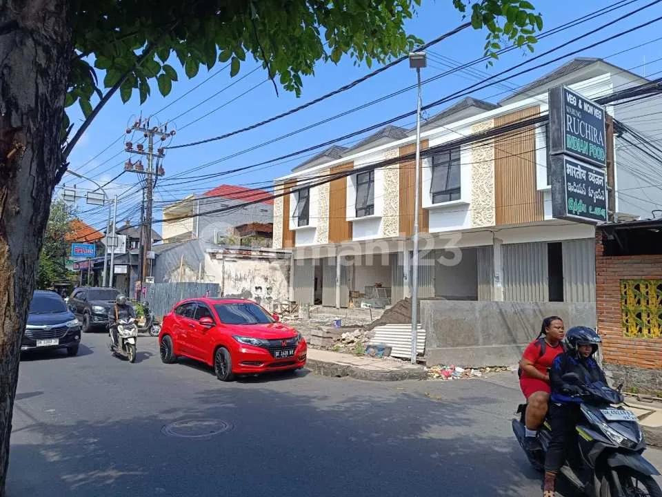 Ruko Baru Dua Lantai di Pusat Turis Kuta Bali - Image 2 of 4