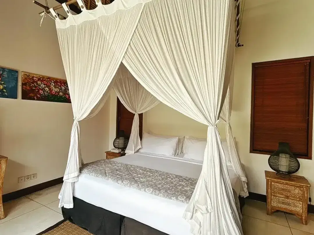 For Sale Balinese Style Villa Near Beach - Pererenan - Image 2 of 10