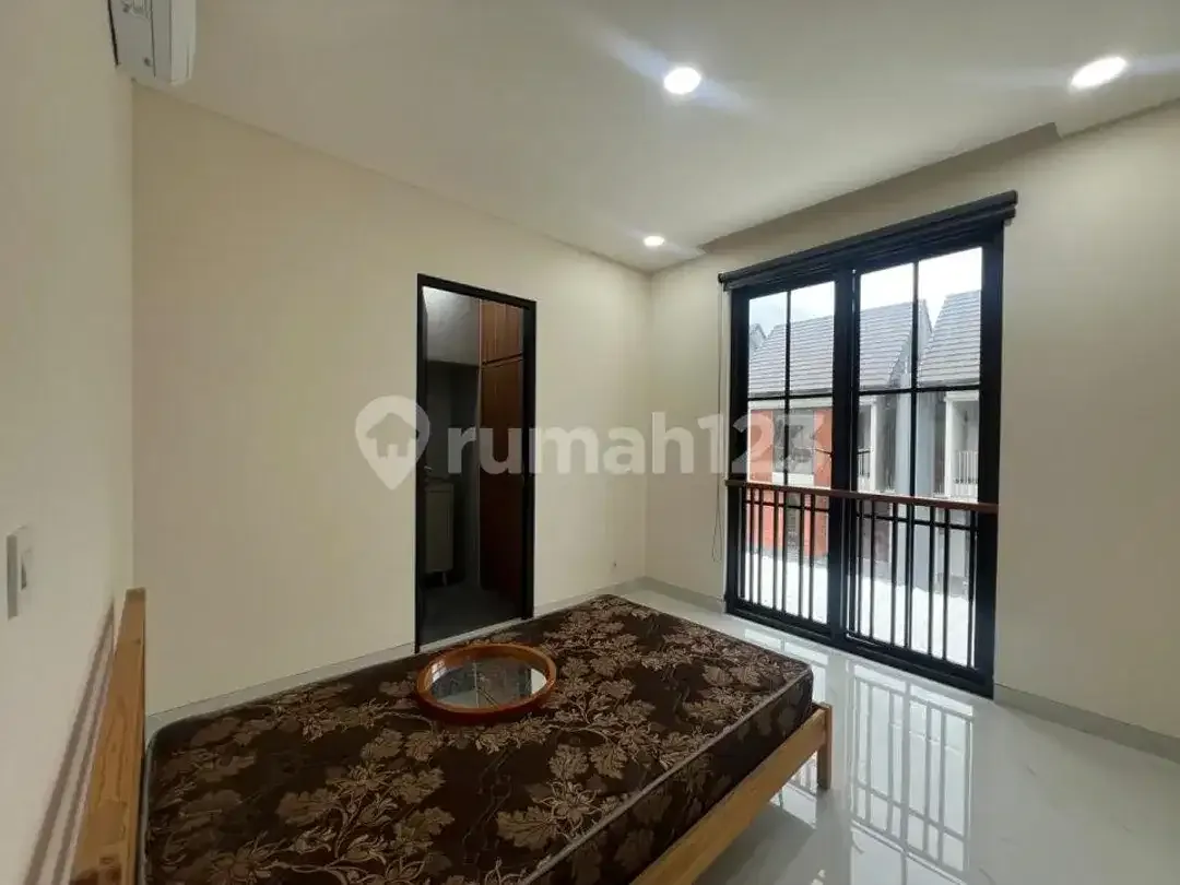 Freehold Modern House One Gate System Near Toll Gate Sanur - Image 6 of 9